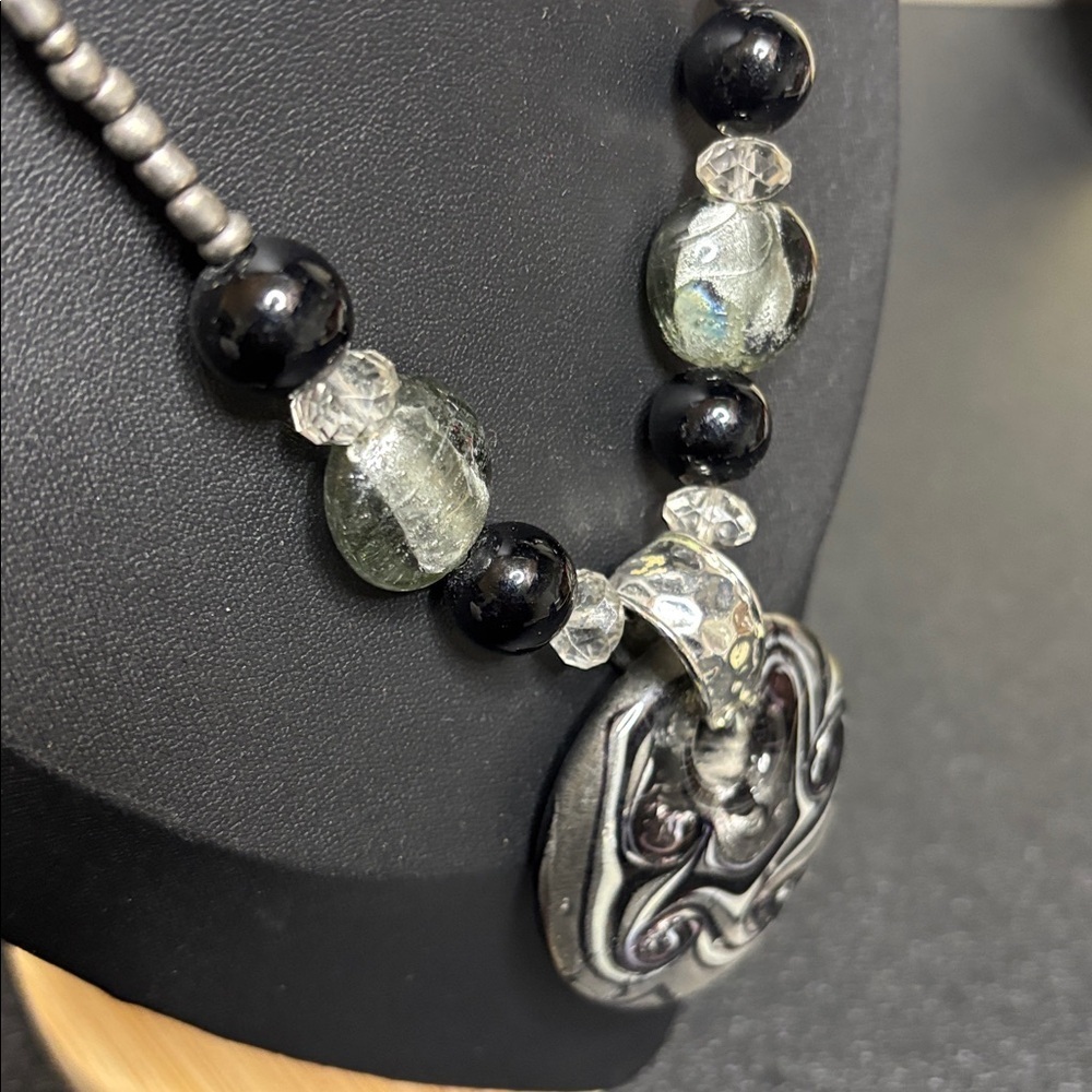 Chunky Boho Lampwork Glass Pendant Necklace Silver Tone Beaded - Picture 6 of 9